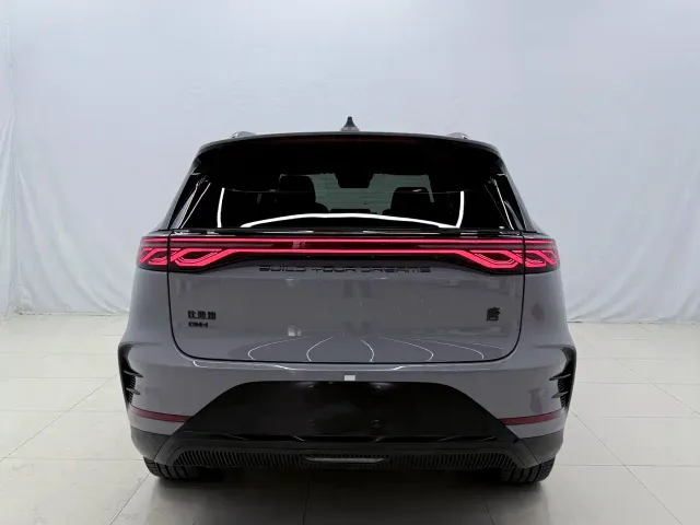 BYD Tang — Фото автомобиля 13