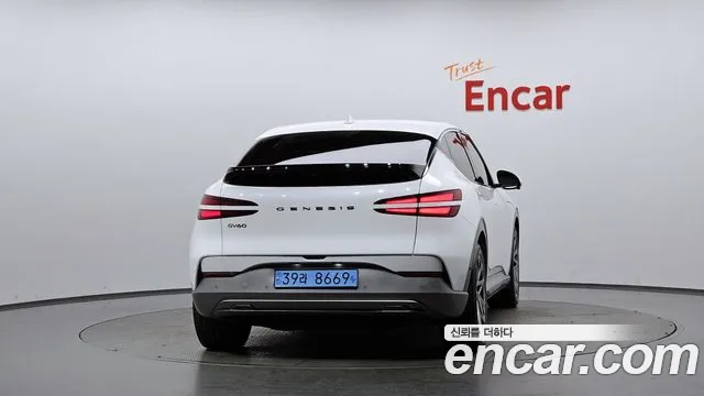 Genesis GV60 — Фото автомобиля 4