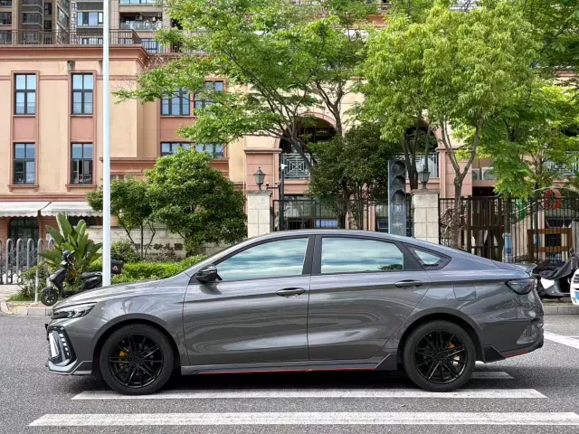 Geely Binrui — Фото автомобиля 8