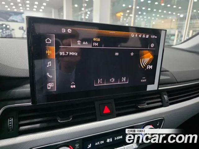 Audi A4 — Фото автомобиля 15