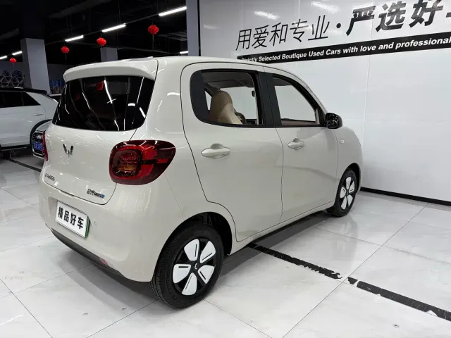 Wuling Motors Hongguang MINIEV 2025 4-Door Advanced — Фото автомобиля 6