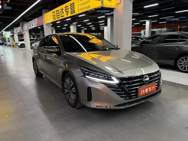Nissan Teana — Фото автомобиля 3