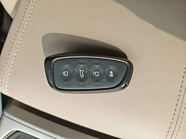 Haval Big Dog — Фото автомобиля 8