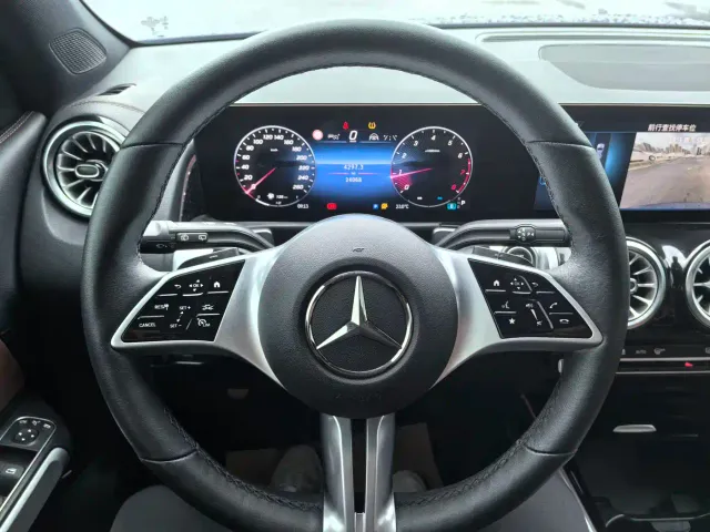 Mercedes-Benz GLB-Class — Фото автомобиля 11