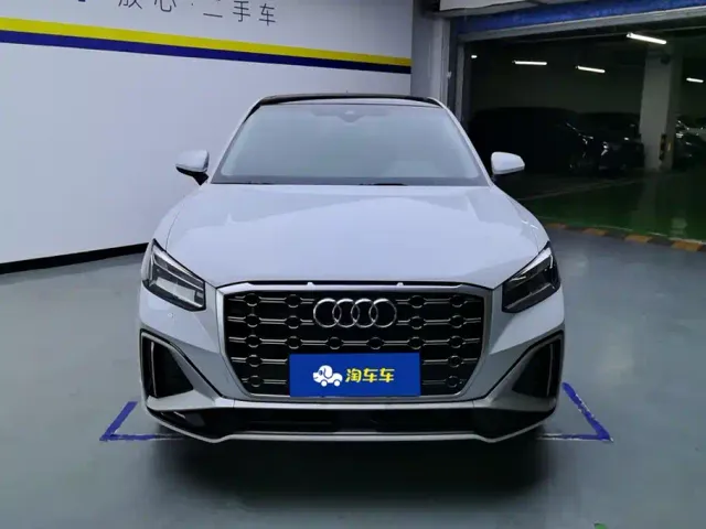 Audi Q2L — Фото автомобиля 2