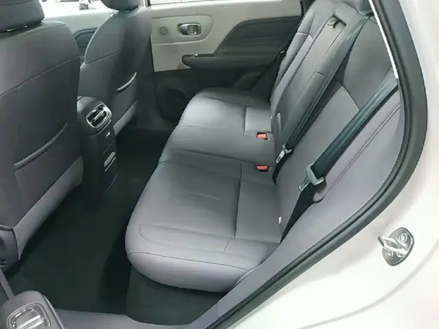 Leapmotor B10 — Фото автомобиля 16