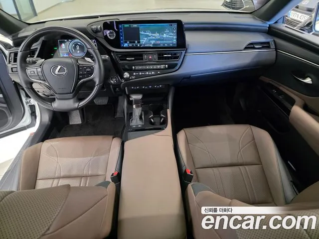 Lexus ES Generation 7 — Фото автомобиля 7