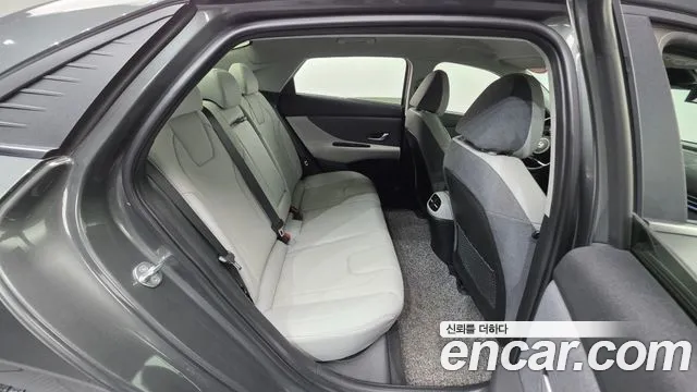 Hyundai Avante CN7 — Фото автомобиля 24