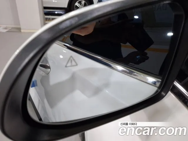 Hyundai Santafe Новый Santa Fe Бензин 2.5T 2WD — Фото автомобиля 8