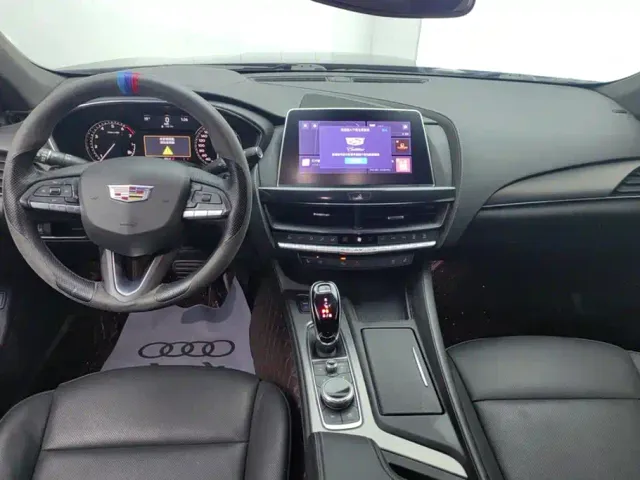 Cadillac CT5 — Фото автомобиля 12