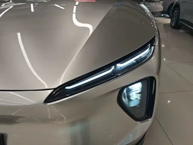 Nio ES6 — Фото автомобиля 23