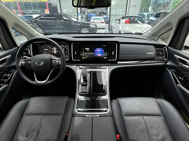 GAC Trumpchi M8 — Фото автомобиля 21