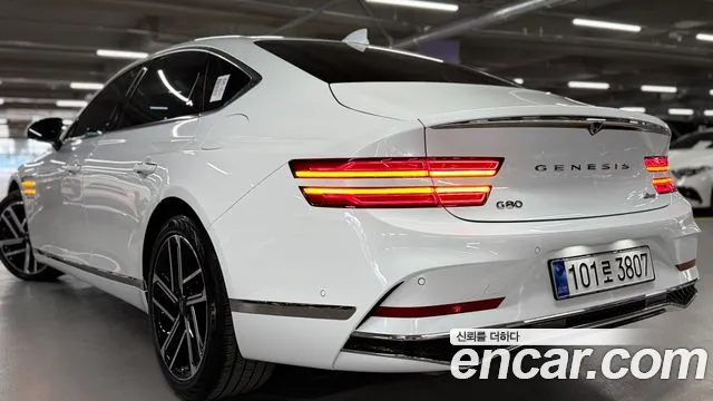 Genesis G80 Бензин 2.5 турбо AWD — Фото автомобиля 6