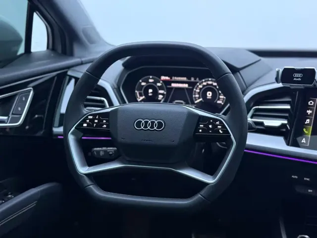 Audi Q4 e-tron — Фото автомобиля 12
