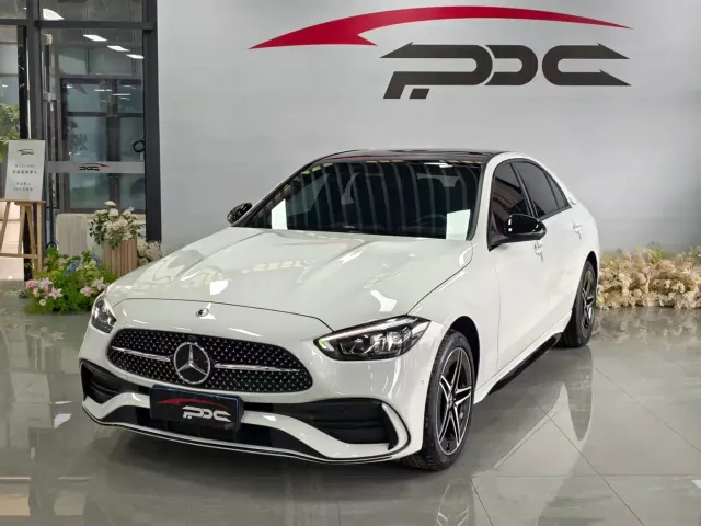 Mercedes-Benz C-Class — Фото автомобиля 2