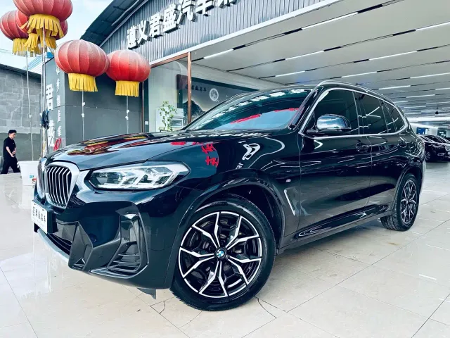 Фотография автомобиля — BMW X3