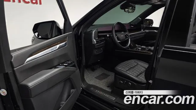 Cadillac Escalade 5th Gen — Фото автомобиля 15