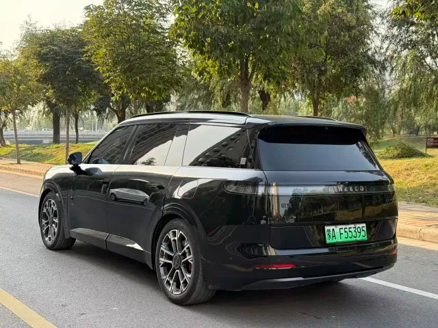 Lynk & Co 900 — Фото автомобиля 7