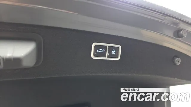 Genesis G80 Бензин 2.5 турбо 2WD — Фото автомобиля 29