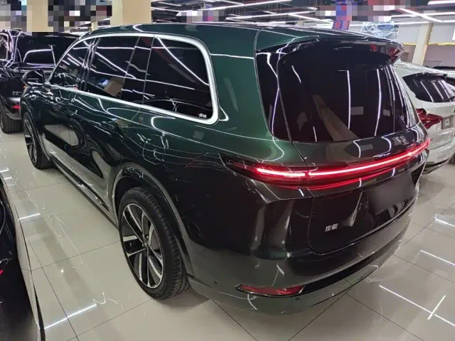 Li Auto L9 — Фото автомобиля 4