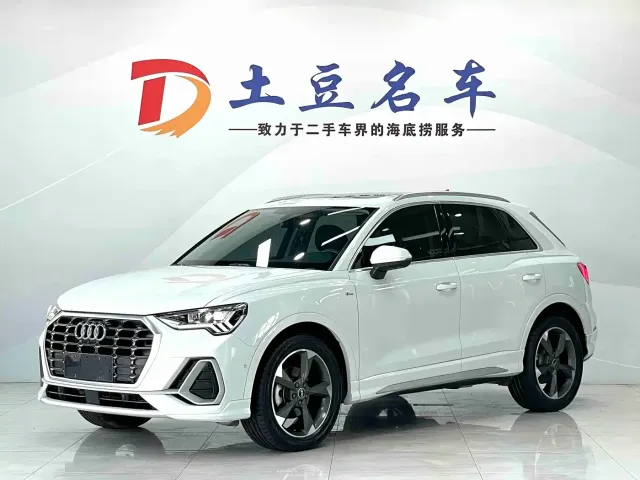 Фотография автомобиля — Audi Q3