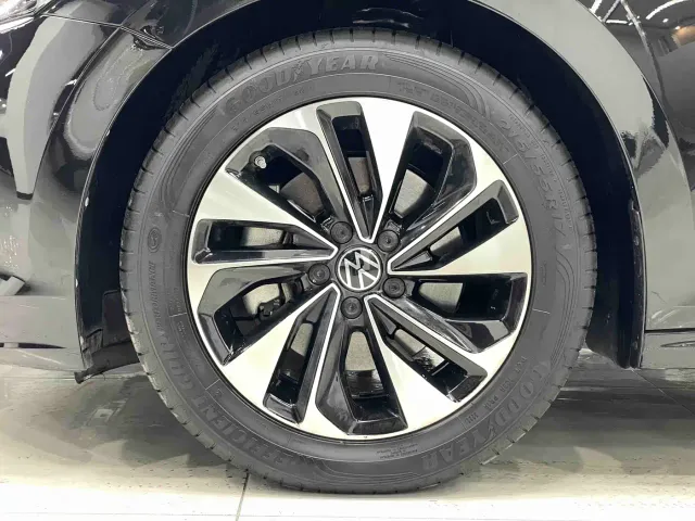 Volkswagen Passat — Фото автомобиля 13