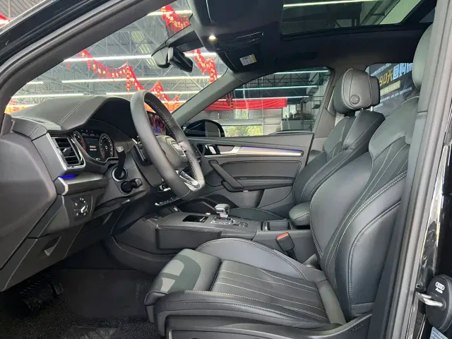 Audi Q5L — Фото автомобиля 3