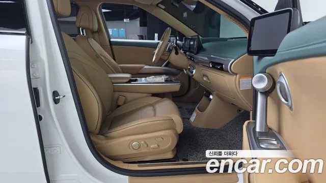 Genesis GV60 — Фото автомобиля 11