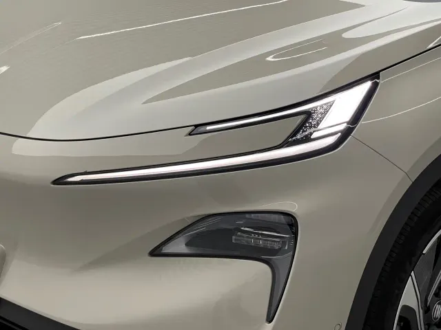 Buick Zhijing E7 — Фото автомобиля 18