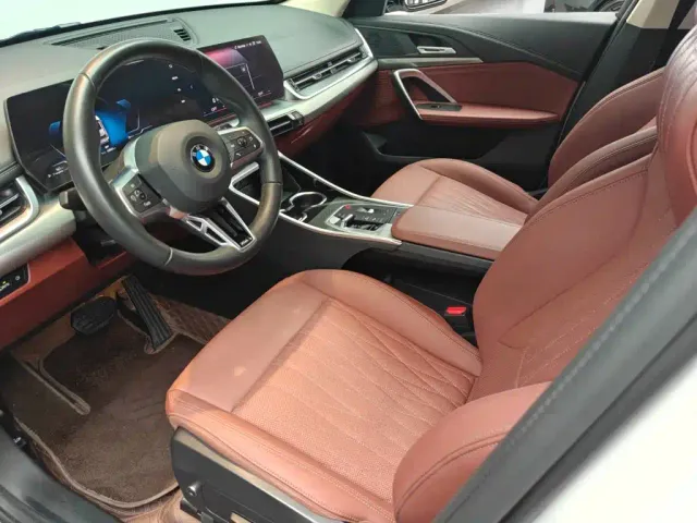 BMW X1 — Фото автомобиля 14