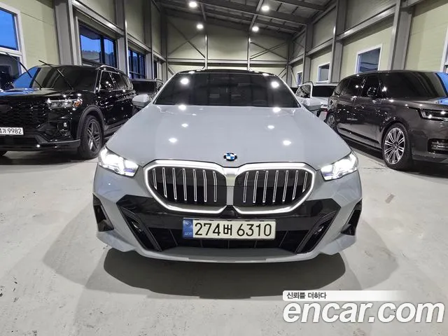 BMW 5-Series 5 серия (G60) 530i xDrive M Sport — Фото автомобиля 3