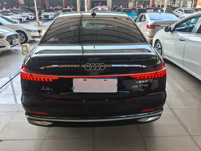 Audi A6L — Фото автомобиля 16