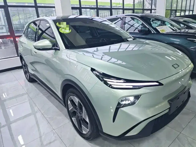 Bestune Yueyi 03 — Фото автомобиля 3