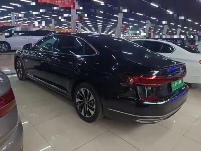 Volkswagen Passat — Фото автомобиля 4