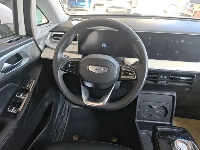Geely Geometry E Firefly — Фото автомобиля 10