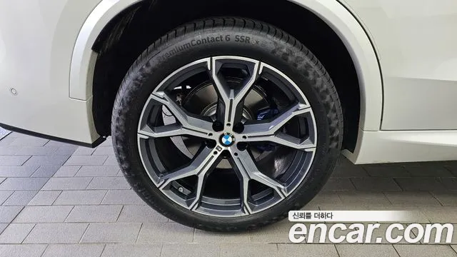 BMW X5 xDrive 40i M Sport — Фото автомобиля 5