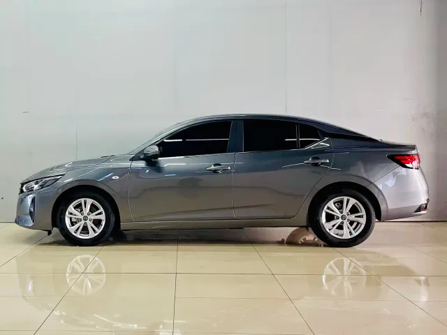 Nissan Sylphy — Фото автомобиля 5