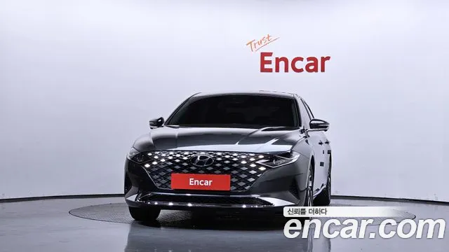 Hyundai Grandeur — Фото автомобиля 2