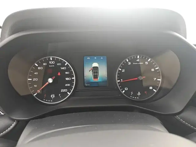 Roewe i5 — Фото автомобиля 3