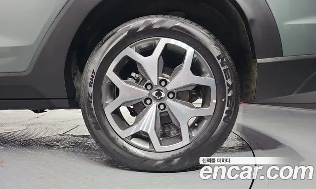 KGM Torres — Фото автомобиля 6