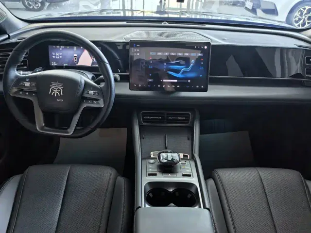 BYD Qin L — Фото автомобиля 12