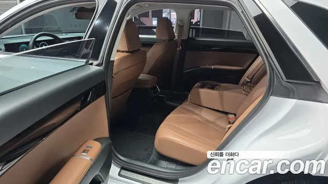 Hyundai Grandeur GN7 — Фото автомобиля 18