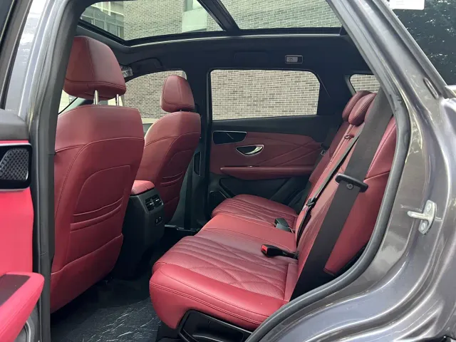 Jetour X70 Plus — Фото автомобиля 9