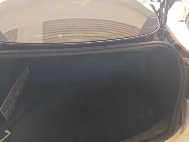 Tesla Model 3 — Фото автомобиля 18