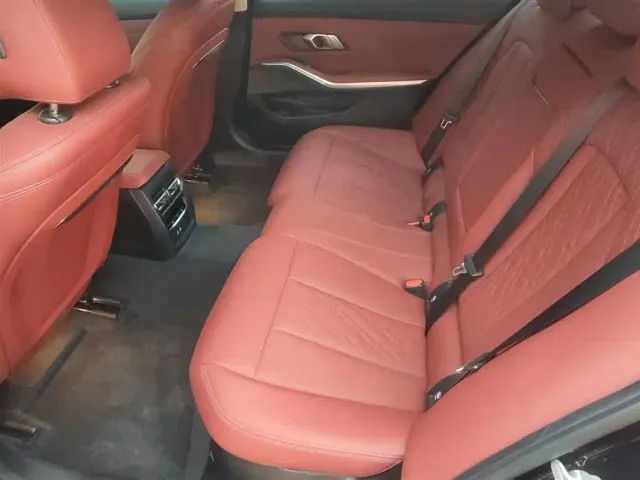 BMW 3 Series — Фото автомобиля 10