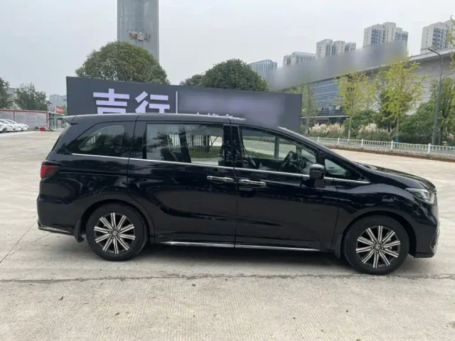 Honda Odyssey 2026 2.0L e:HEV Sharp·Intelligent Edition — Фото автомобиля 15