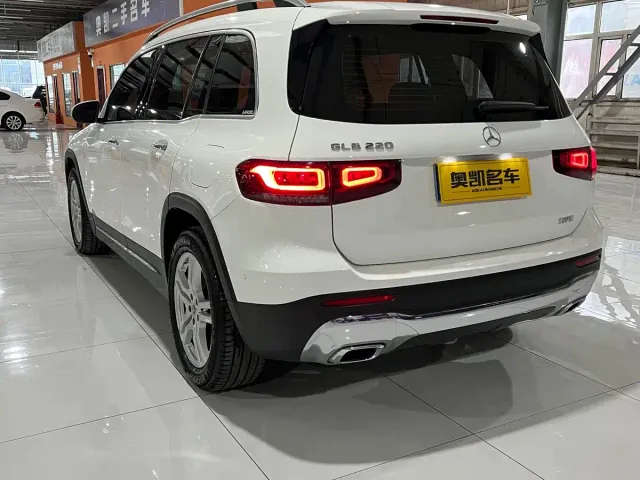 Mercedes-Benz GLB-Class — Фото автомобиля 6