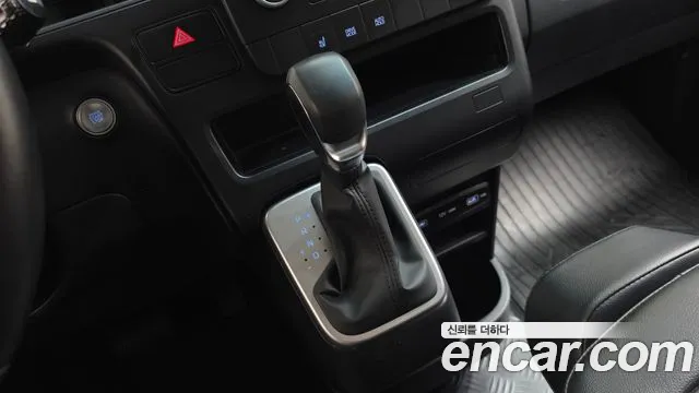 Hyundai Staria — Фото автомобиля 9