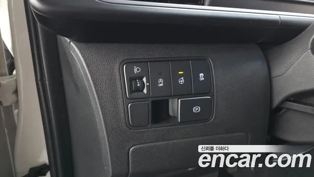Hyundai Staria — Фото автомобиля 24