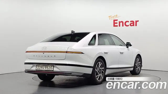 Hyundai Grandeur GN7 — Фото автомобиля 2